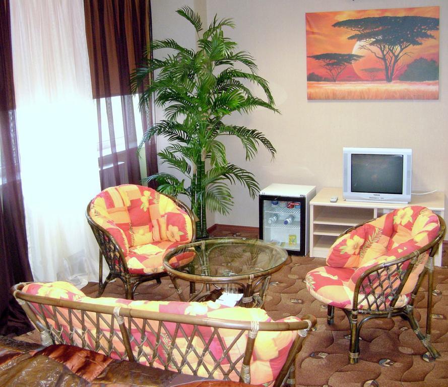Eurohotel Maardu Habitación foto